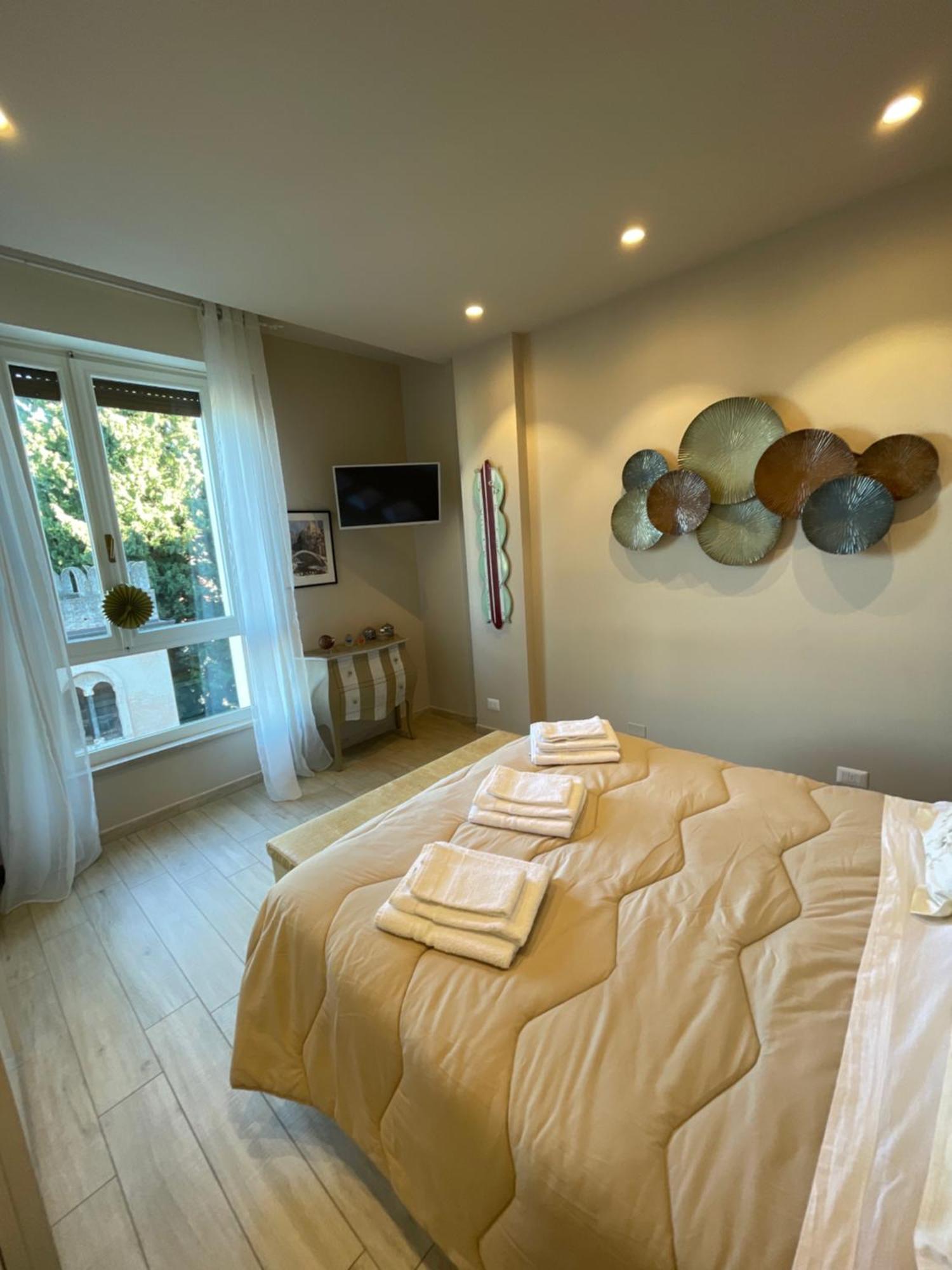Caprice 2.0 Apartment Peschiera del Garda Ngoại thất bức ảnh